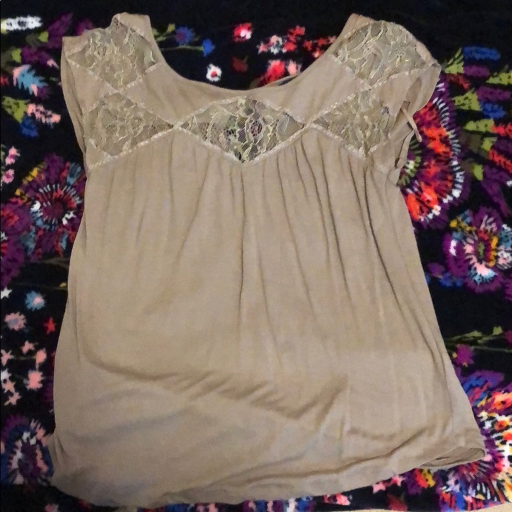 American eagle brown t shirt